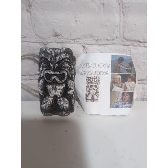 Brady Bunch Cursed Tiki Idol Necklace Greg Peter Bobby TV Prop 70's Hawaii NEW - Picture 1 of 6